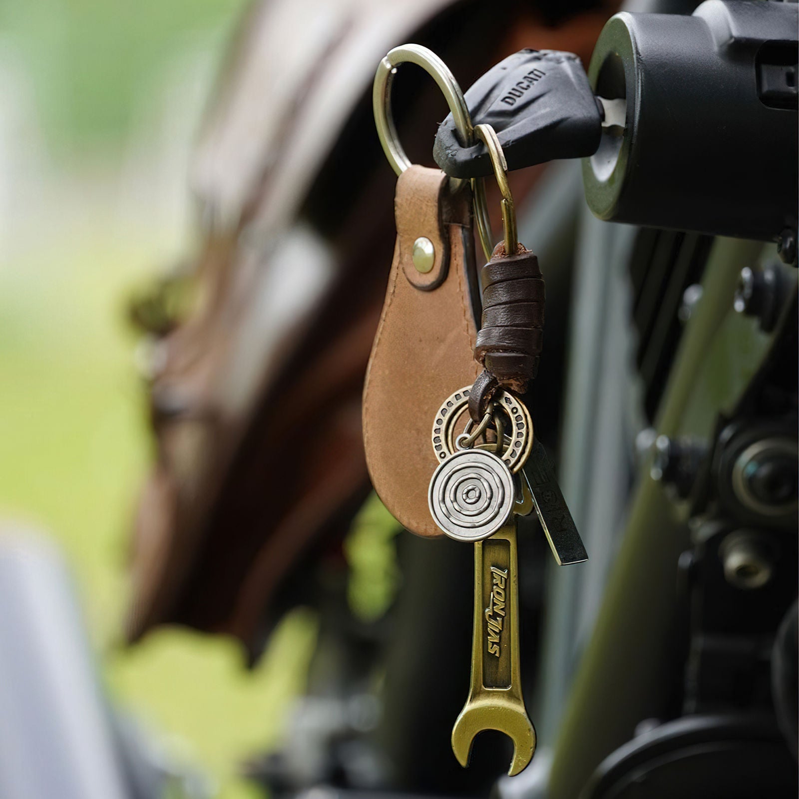 IRONJIAS Custom Motorcycle Keychain