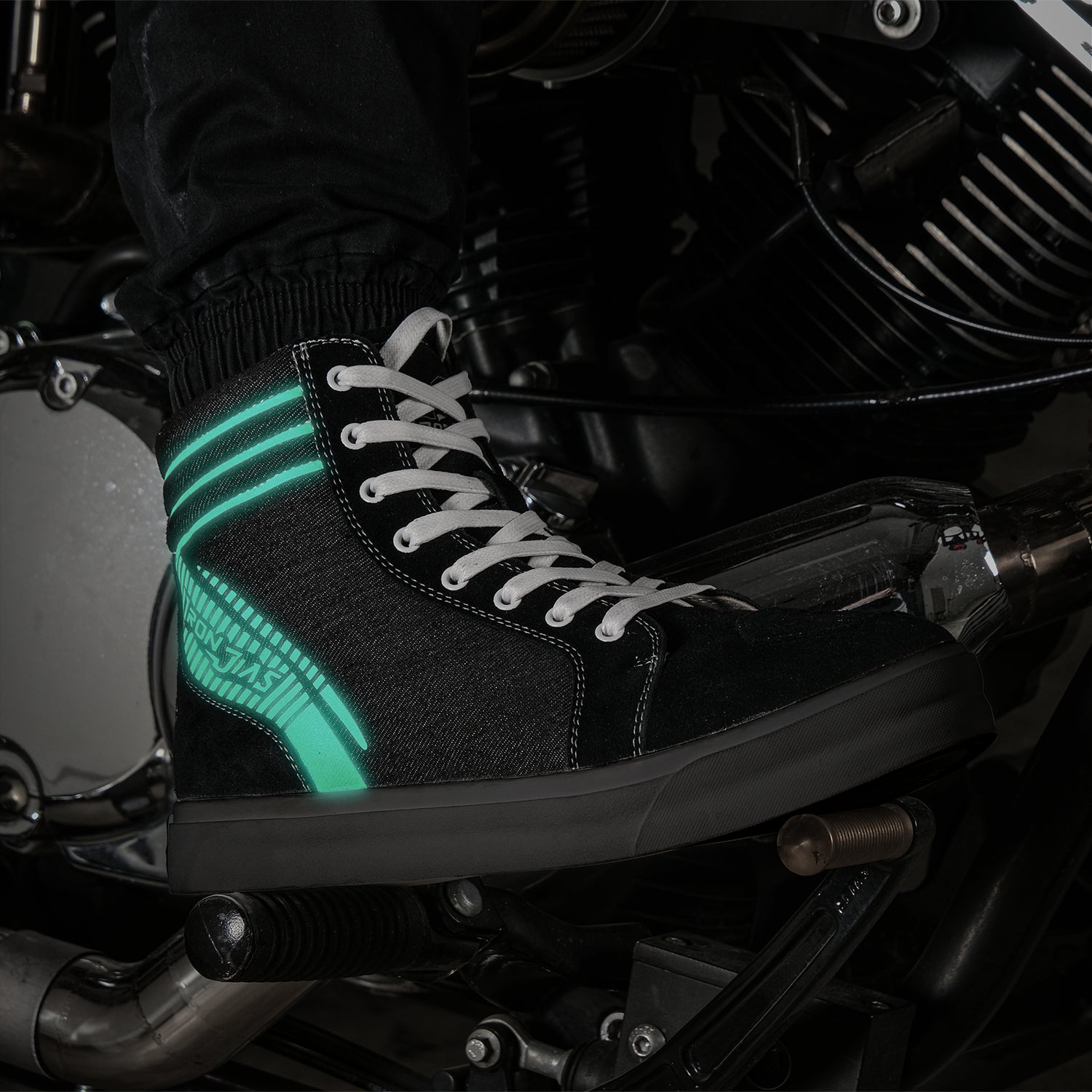 motorcycle boots for men