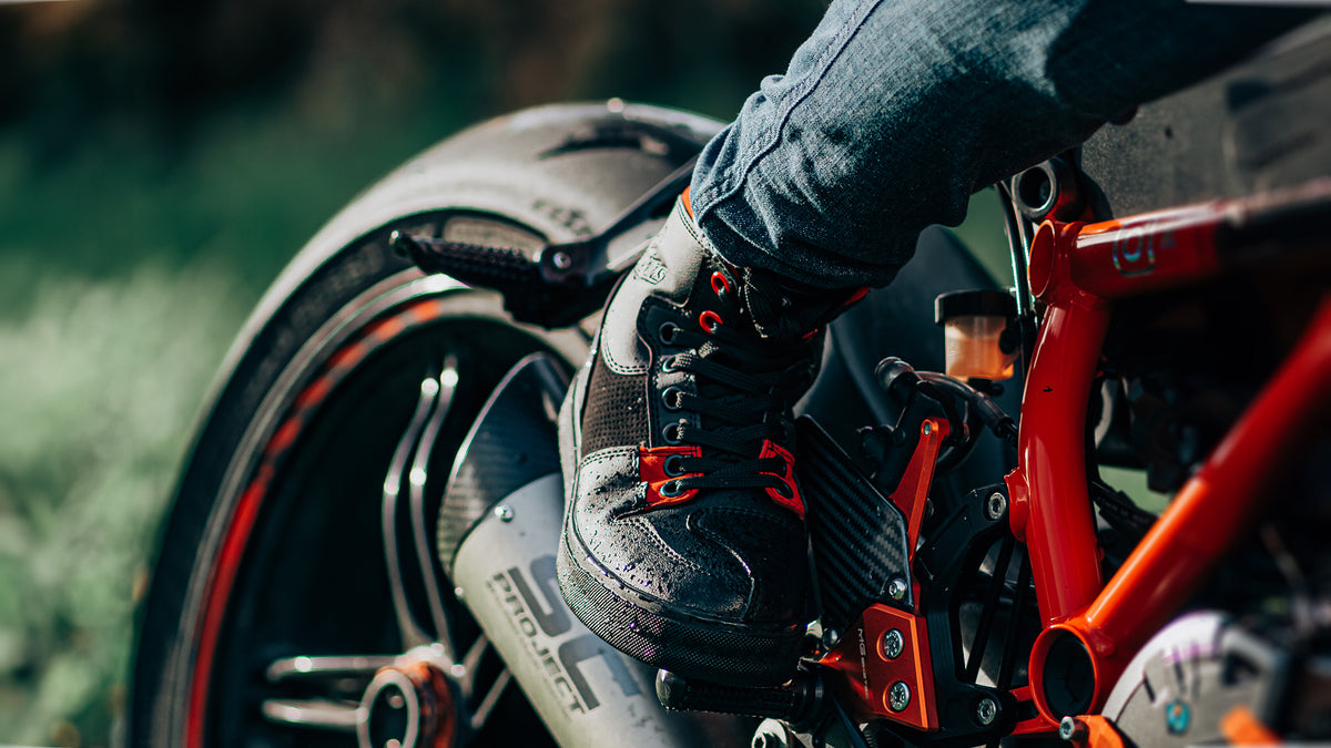 Sepatu Riding Wterproof Waterproof Motorcycle Riding Shoes for Rainy Climates (2024) – IRONJIAS