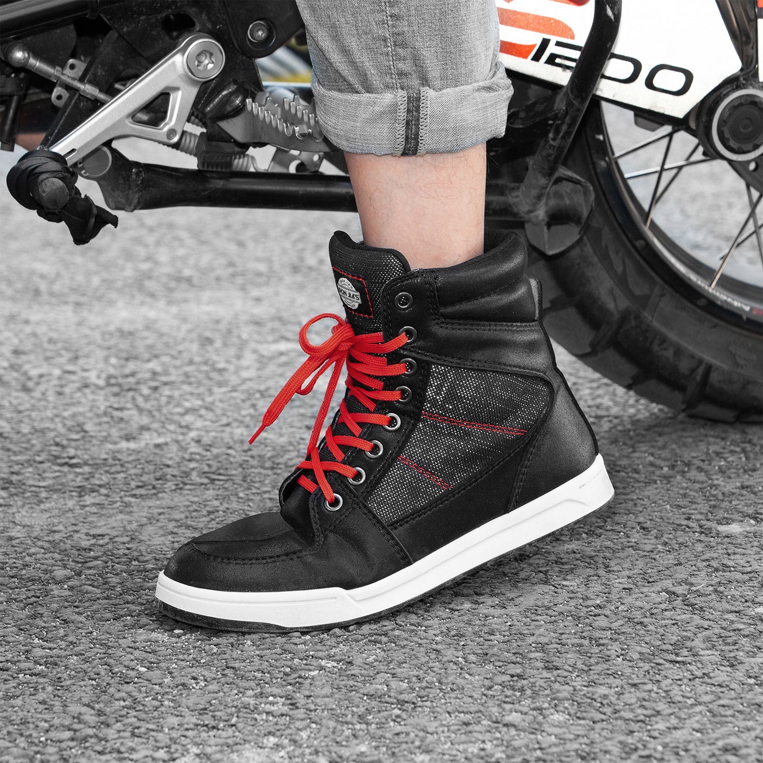 BORLENI Botas Moto de Cuero Hombre Zapatos Moto Protectoras de Motocross  Road Street Motocicleta Casual Zapatillas Transpirables Suela  Antideslizante : : Coche y moto