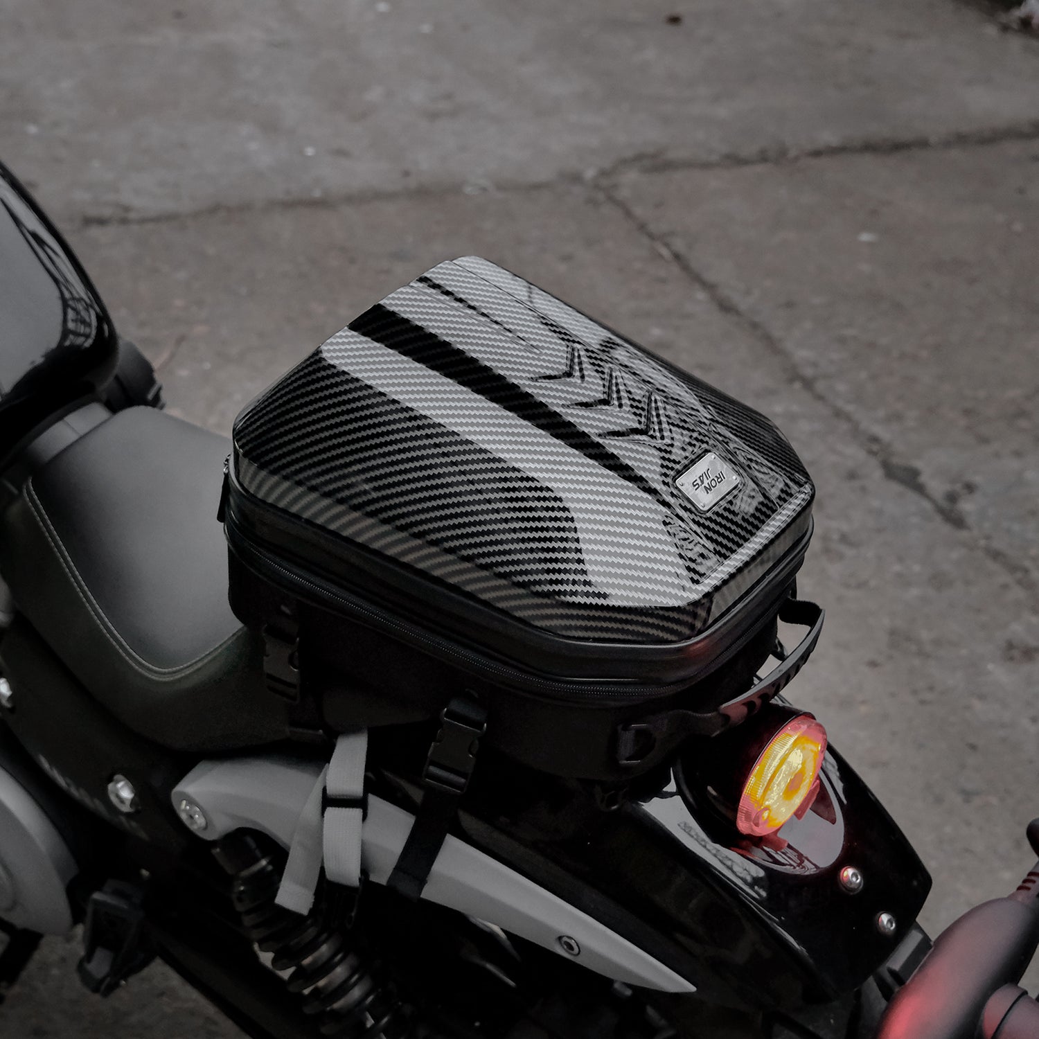 Wasserdichte Motorrad-Schwanztasche Multifunktions-Motorrad-Rücksitztasche  Große Kapazität Motorradhelm-Tasche Fahrer-Rucksack