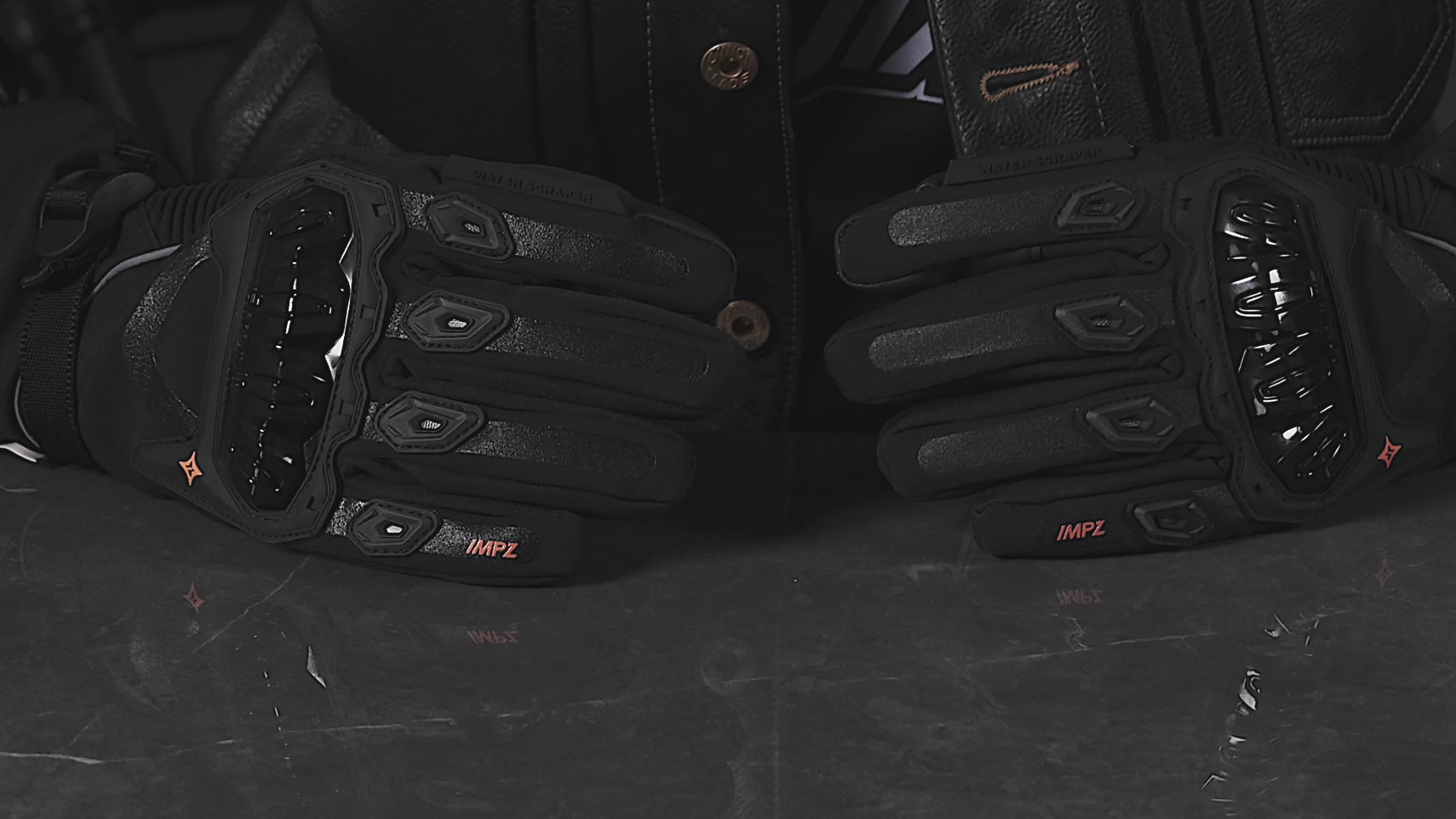 IRON JIAS Gants de Moto Hiver, Imperméable Coupe-Vent Legère et Chaude Gants à Écran Tactile pour Moto, Randonnée et Autres Sports de Plein Air