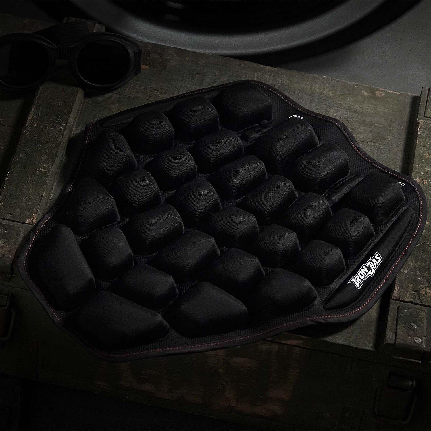 IRONJIAS Summer Cool Shock-absorbing &amp; Comfortable Breathable Motorcycle Seat Cushion